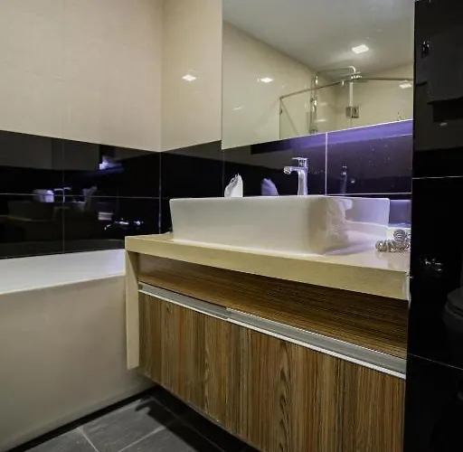 Tenn Ekamai Hotel 3*